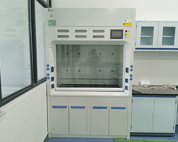 蝶萊無管道玻璃鋼通風柜供應廣東xx大學，引領環(huán)保新潮流